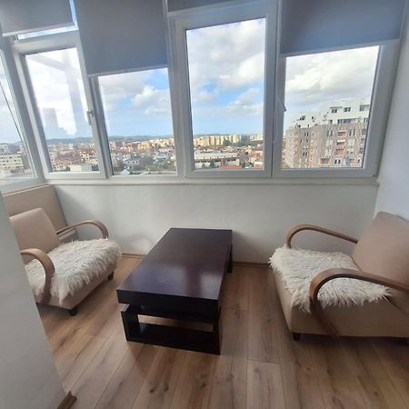 Albania Apartment Near Tirana City Center Double Or Twin Bed Eksteriør billede