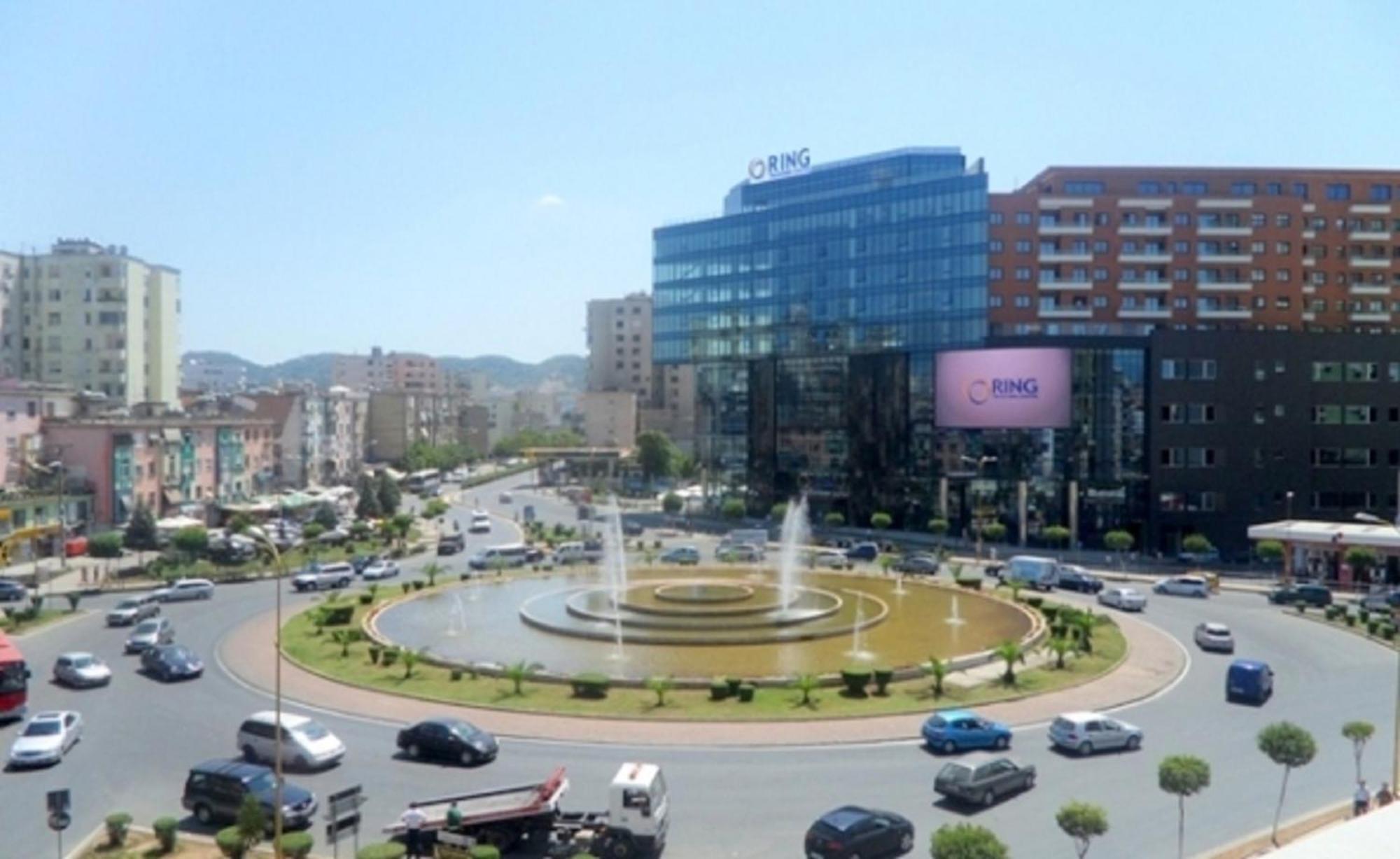 Albania Apartment Near Tirana City Center Double Or Twin Bed Eksteriør billede